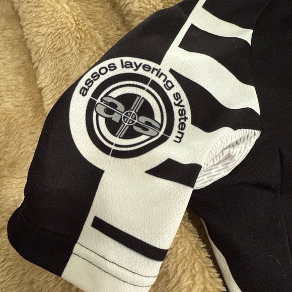 Assosnearly new cycling, shirt, jersey, short sleeve men’s, small, black and whi - Picture 3 of 7